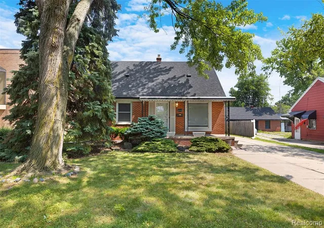 Photo 1 of Single family home for sale at 22225 E 10 Mile Rd, Saint Clair Shores, MI 48080 1339 | MLS# 61012994 | Listing updated on 2026-09-14