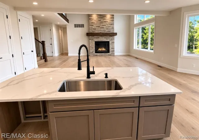 1st image of 331 Dawson, Milford, MI 48381 | MLS# 60953774