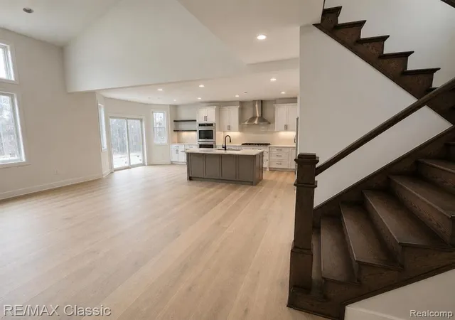 2nd image of 331 Dawson, Milford, MI 48381 | MLS# 60953774