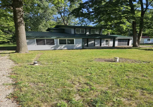 Photo 1 of Single family home for sale at 5037 Wedgewood Dr, Harrison, MI 48625 | MLS# 50217118 | Listing updated on 2026-08-12