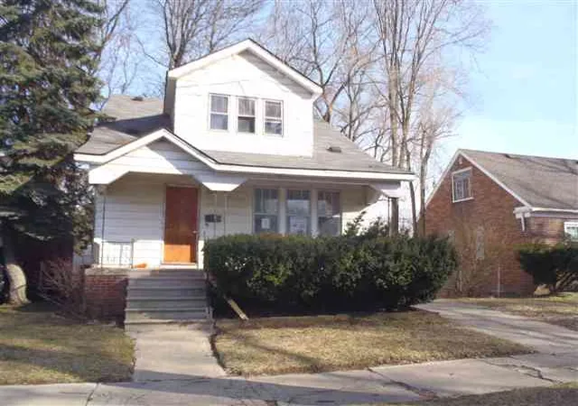 Single Family Residence at 19410 Revere St, Detroit, MI 48234 | MLS# 31084580 | | Sold on 2012-06-25