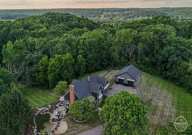 3rd image of 2714 Snow Ave, Lowell, MI 49331 | MLS# 70545632