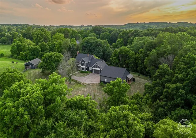 4th image of 2714 Snow Ave, Lowell, MI 49331 | MLS# 70545632