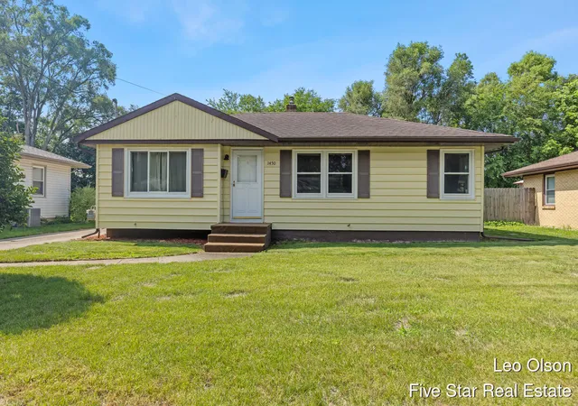 Homes for sale in Wyoming, MI | 1450 Blanchard St, Wyoming, MI 49509 | MLS# 70542533