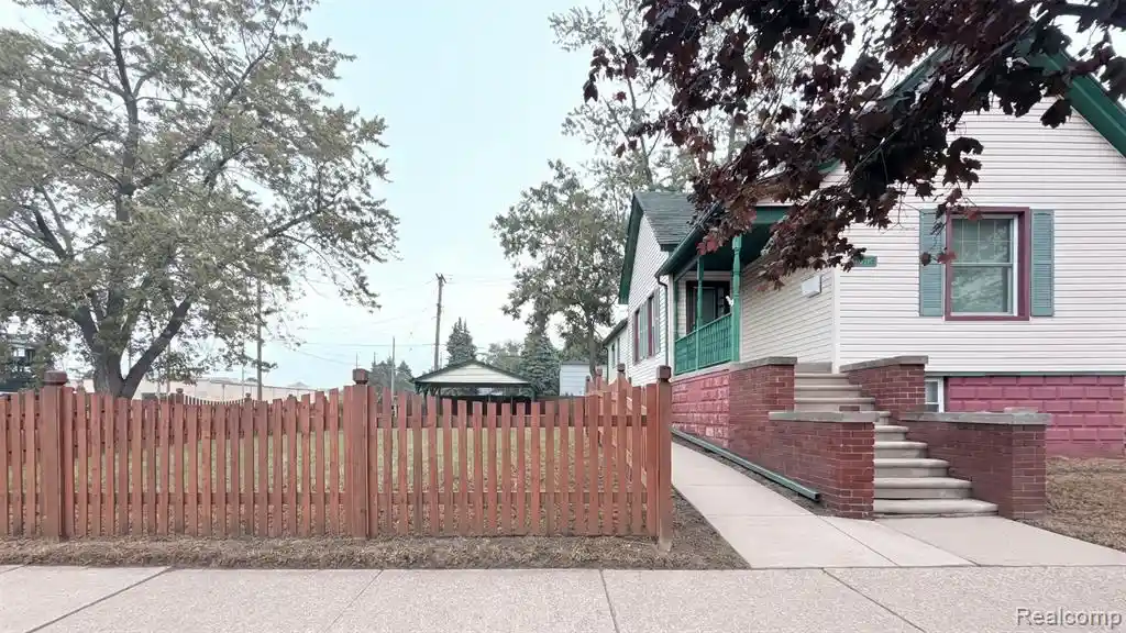 Photo 1 of Sale Pending at 1715 3rd Street, Wyandotte, MI 48192 7201 | MLS# 61039710 | Listing updated on 2026-10-20