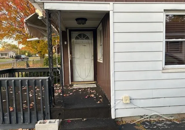 Homes for sale in Buena Vista Charter Township Saginaw, MI | 612 S 31St Street Street, Buena Vista Charter Township Saginaw, MI 48601 | MLS# 50193474