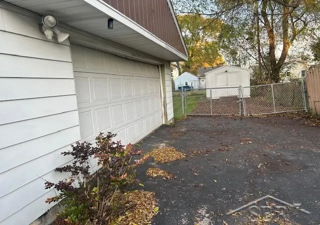 Homes for sale in Buena Vista Charter Township Saginaw, MI | 612 S 31St Street Street, Buena Vista Charter Township Saginaw, MI 48601 | MLS# 50193474