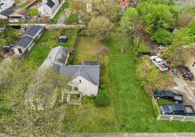 Photo 2 of Single family home for sale at 2105 25th Street, Detroit, MI 48216 | MLS# 61004808 | Listing updated on 2026-08-21