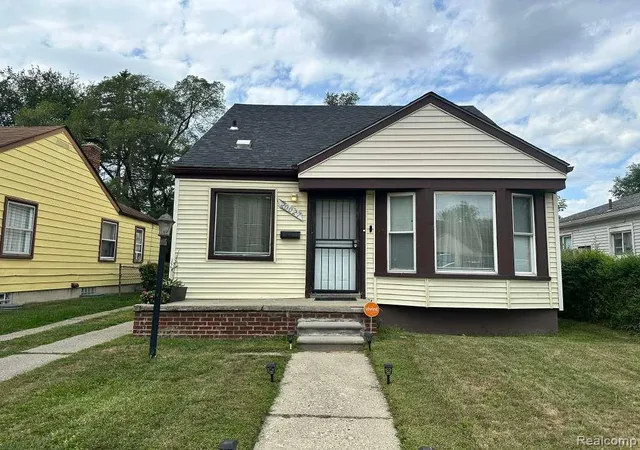 Photo 1 of Single family home for sale at 20027 Chapel St, Detroit, MI 48219 1329 | MLS# 61025765 | Listing updated on 2026-08-30