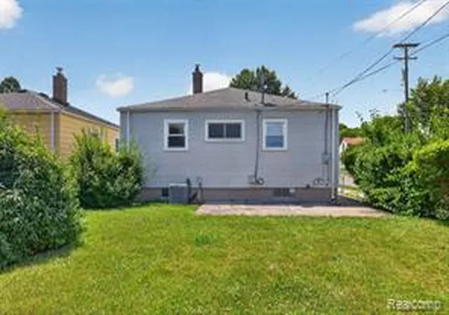 Homes for sale in Eastpointe, MI | 22864 Lambrecht Ave, Eastpointe, MI 48021 | MLS# 61010004