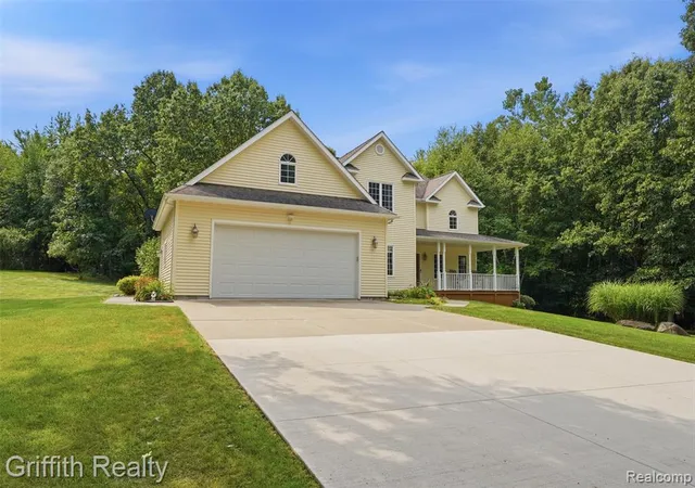 Photo 3 of Single family home for sale at 3304 Vienna Rd, Clio, MI 48420 | MLS# 61021382 | Listing updated on 2026-08-15