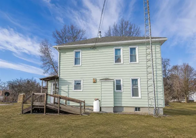 Homes for sale in Coldwater, MI | 141 S Snow Prairie Rd, Coldwater, MI 49036 | MLS# 70507838