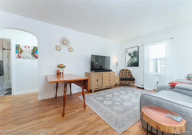 5th image of 2036 Devonshire Ave, Lansing, MI 48910 3543 | MLS# 61007708