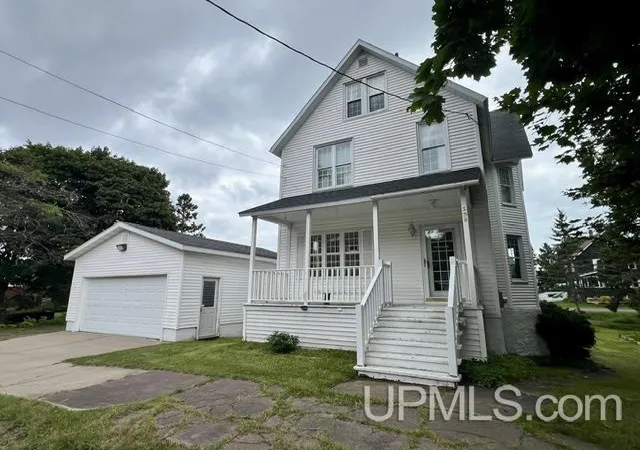 Photo 1 of Single family home for sale at 138 Amygdaloid St, Laurium, MI 49913 | MLS# 50219941 | Listing updated on 2026-08-27