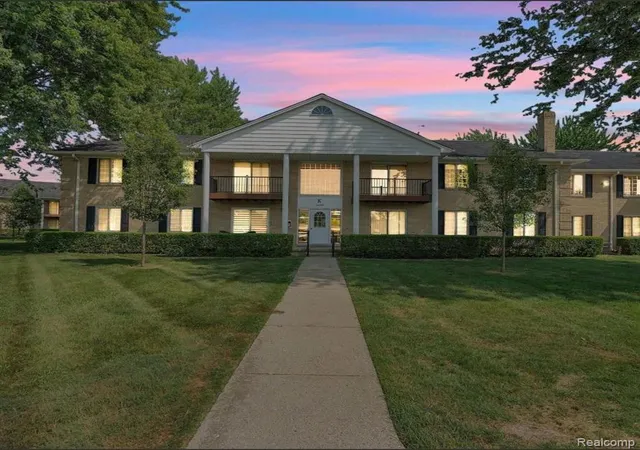 Homes for sale in Sterling Heights, MI | 34680 Huntley Dr #K-36, Sterling Heights, MI 48312 | MLS# 60995372