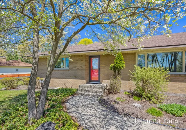 Photo 3 of Single family home for sale at 3160 Dorais Dr, Grand Rapids, MI 49525 | MLS# 70531562 | Listing updated on 2026-05-18