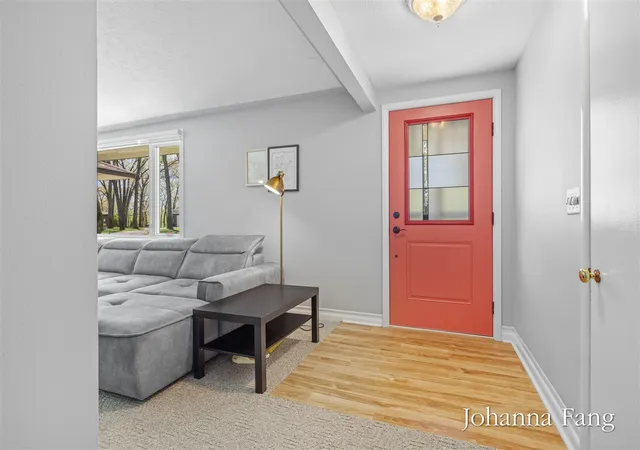 Photo 4 of Single family home for sale at 3160 Dorais Dr, Grand Rapids, MI 49525 | MLS# 70531562 | Listing updated on 2026-05-18