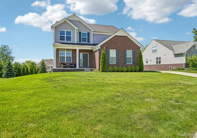 Homes for sale in New Hudson, MI | 58261 Missaukee Ln, New Hudson, MI 48165 | MLS# 60998883