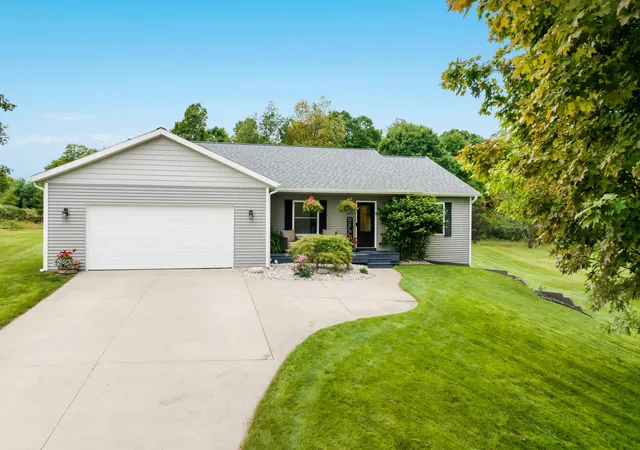 Photo 1 of Single family home for sale at 1893 Sweetfern Wy, Traverse City, MI 49696 | MLS# 80072820 | Listing updated on 2026-09-16