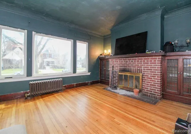Photo 3 of Sale Pending at 2280 Virginia Park St, Detroit, MI 48206 | MLS# 60297148 | Listing updated on 2025-06-17
