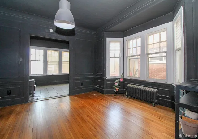 Photo 4 of Sale Pending at 2280 Virginia Park St, Detroit, MI 48206 | MLS# 60297148 | Listing updated on 2025-06-17