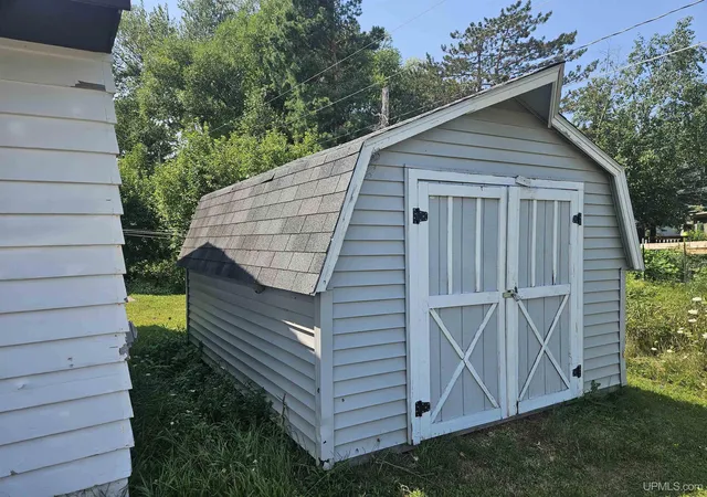Photo 3 of Single family home for sale at 10 Balsam St, White Pine, MI 49971 | MLS# 50217390 | Listing updated on 2026-09-30