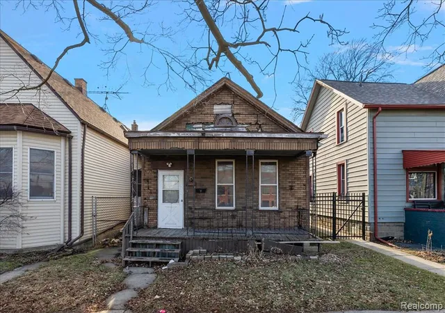 Photo 2 of Single family home for sale at 2219 Vermont St, Detroit, MI 48216 1513 | MLS# 60983575 | Listing updated on 2026-08-28
