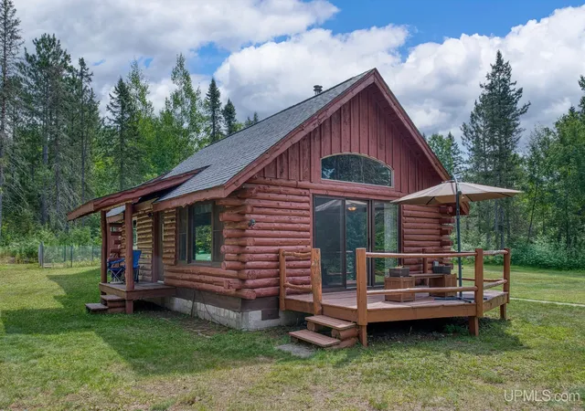 Photo 3 of Single family home for sale at 385 Wpa Rd, Crystal Falls, MI 49920 | MLS# 50217332 | Listing updated on 2026-08-25