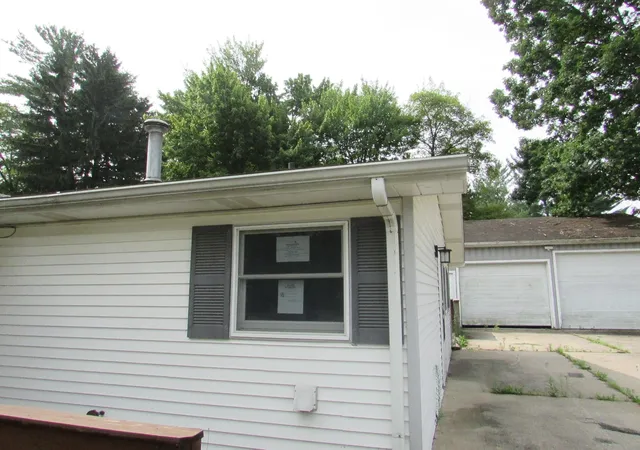 2nd image of 2905 W Burt Rd, Montrose, MI 48457 | MLS# 50195577