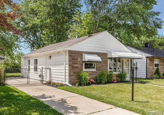 Homes for sale in Ferndale, MI | 2147 E Almont St, Ferndale, MI 48220 | MLS# 61008586