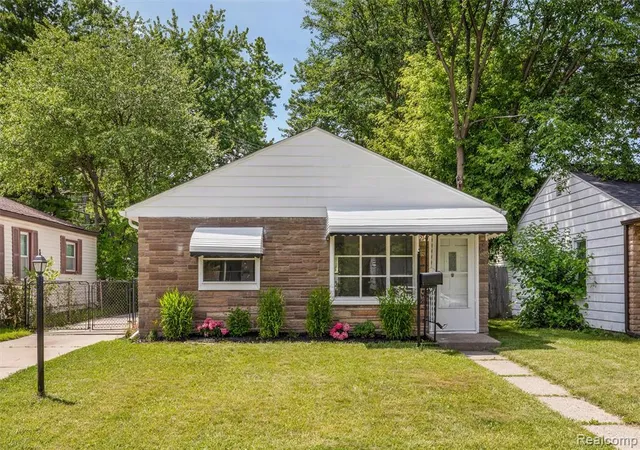 Homes for sale in Ferndale, MI | 2147 E Almont St, Ferndale, MI 48220 | MLS# 61008586