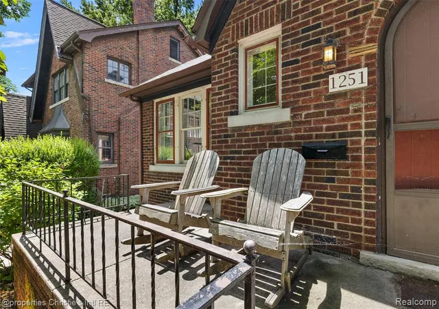 Homes for sale in Grosse Pointe Park, MI | 1251 Bishop Rd, Grosse Pointe Park, MI 48230 | MLS# 61002678