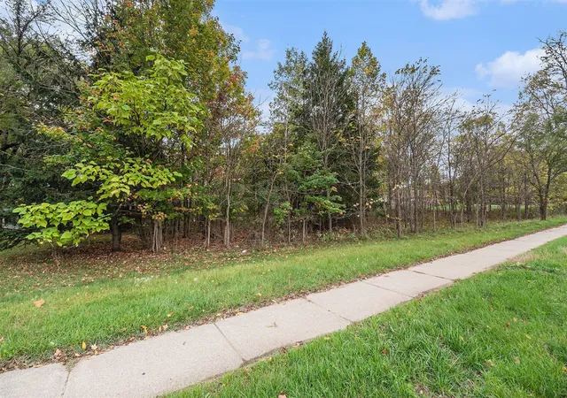 Homes for sale in Grand Rapids, MI | 3412 52nd St, Grand Rapids, MI 49512 | MLS# 70499297