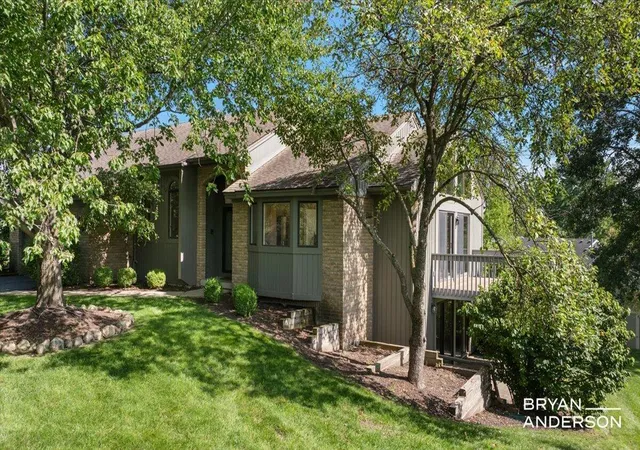 Photo 3 of Sale Pending at 2285 Mourning Dove Ct, Grand Rapids, MI 49546 | MLS# 70554830 | Listing updated on 2026-09-03
