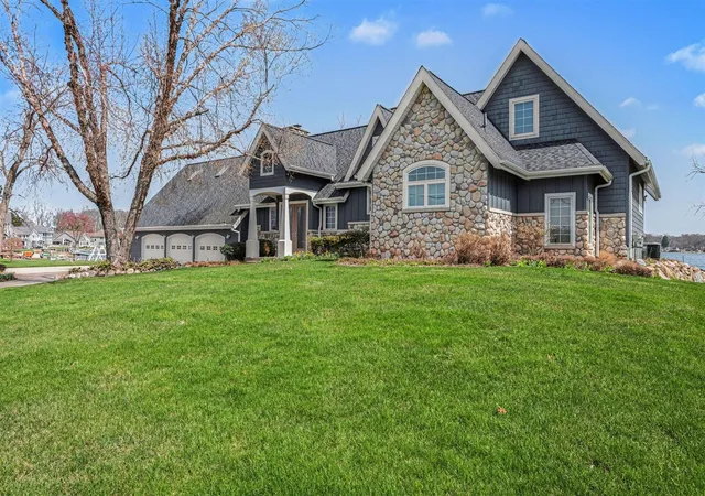 3rd image of 459 Treasure Island Dr, Mattawan, MI 49071 | MLS# 70524216