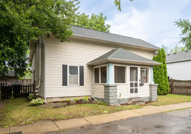Photo 1 of Single family home for sale at 107 Babbitt St, Ypsilanti, MI 48198 | MLS# 70555255 | Listing updated on 2026-09-01