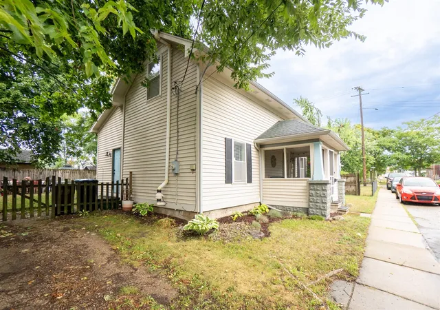 Photo 2 of Single family home for sale at 107 Babbitt St, Ypsilanti, MI 48198 | MLS# 70555255 | Listing updated on 2026-09-01