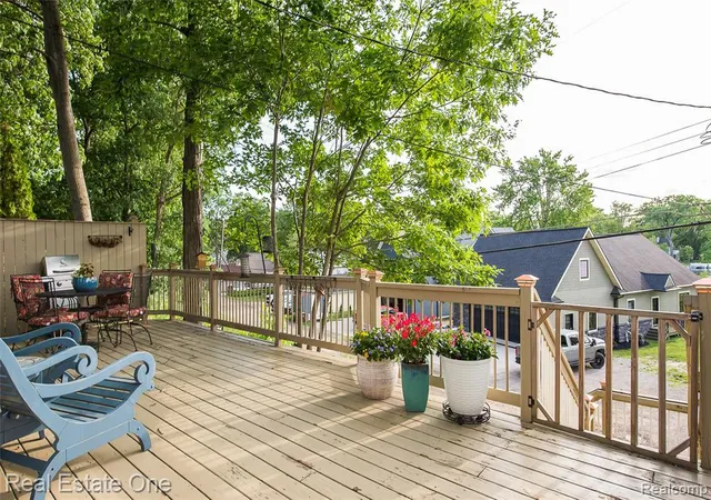 Homes for sale in Pinckney, MI | 11459 Patterson Lake Dr, Pinckney, MI 48169 | MLS# 61002868