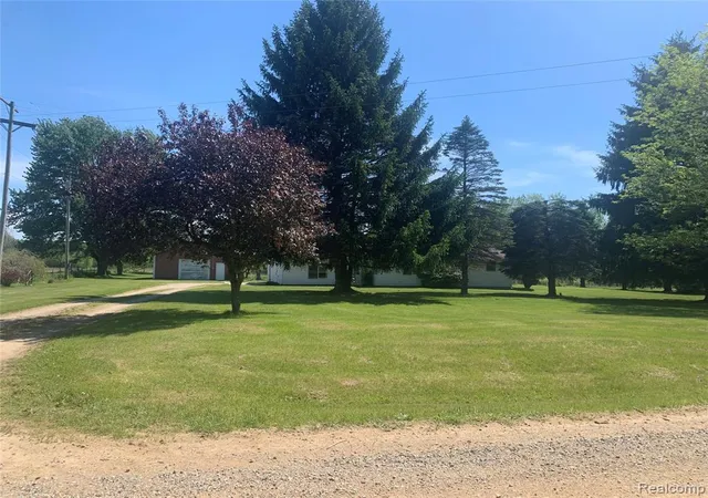 Homes for sale in North Branch, MI | 3494 Castle Rd, North Branch, MI 48461 | MLS# 61000247