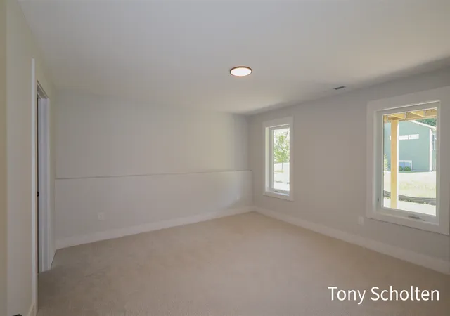 Homes for sale in Hudsonville, MI | 6314 Blendon Woods Drive, Hudsonville, MI 49426 | Houzeo