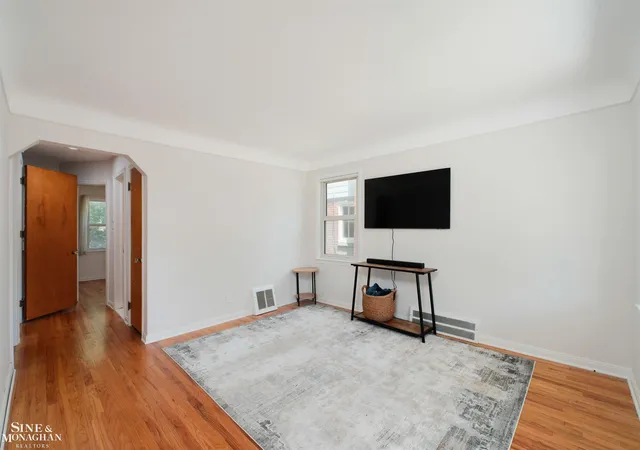 Photo 3 of Single family home for sale at 21149 Sunnydale St, Saint Clair Shores, MI 48081 | MLS# 50219628 | Listing updated on 2026-08-24