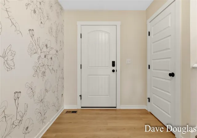 4th image of 237 Young Ct, Rockford, MI 49341 | MLS# 70544016
