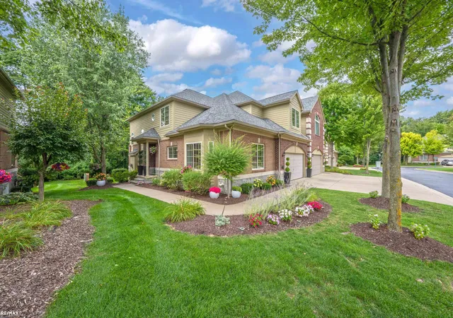 Photo 3 of Sale Pending at 53183 Celtic Dr, Shelby Township, MI 48315 | MLS# 50220079 | Listing updated on 2026-09-14