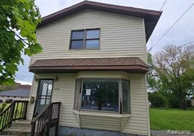 Homes for sale in Jackson, MI | 1210 Deyo St, Jackson, MI 49201 | MLS# 61009809