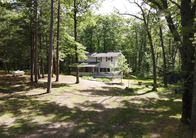2nd image of 11870 Bayer Rd, Roscommon, MI 48653 | MLS# 70541573