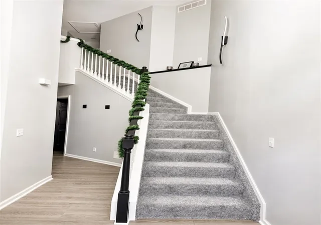 3rd image of 5455 Greenway Dr #70, Trenton, MI 48183 | MLS# 70543258
