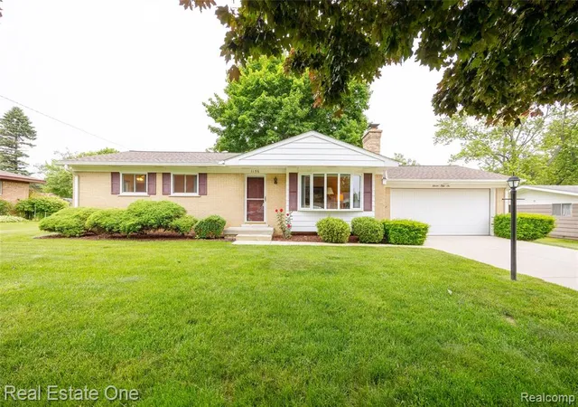 Homes for sale in Waterford, MI | 1156 Bielby St, Waterford, MI 48328 | MLS# 61003767