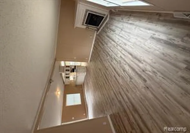 4th image of 43505 Charlemagne Ave, Sterling Heights, MI 48314 | MLS# 61007173