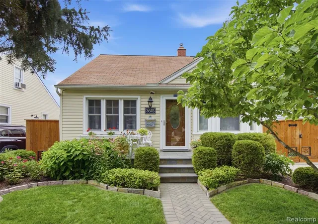Photo 3 of Sale Pending at 3675 Bacon Ave, Berkley, MI 48072 | MLS# 61019960 | Listing updated on 2026-08-13