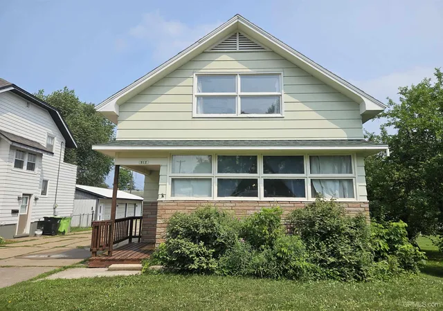 1st image of 912 Erie Ave, Crystal Falls, MI 49920 | MLS# 50210422